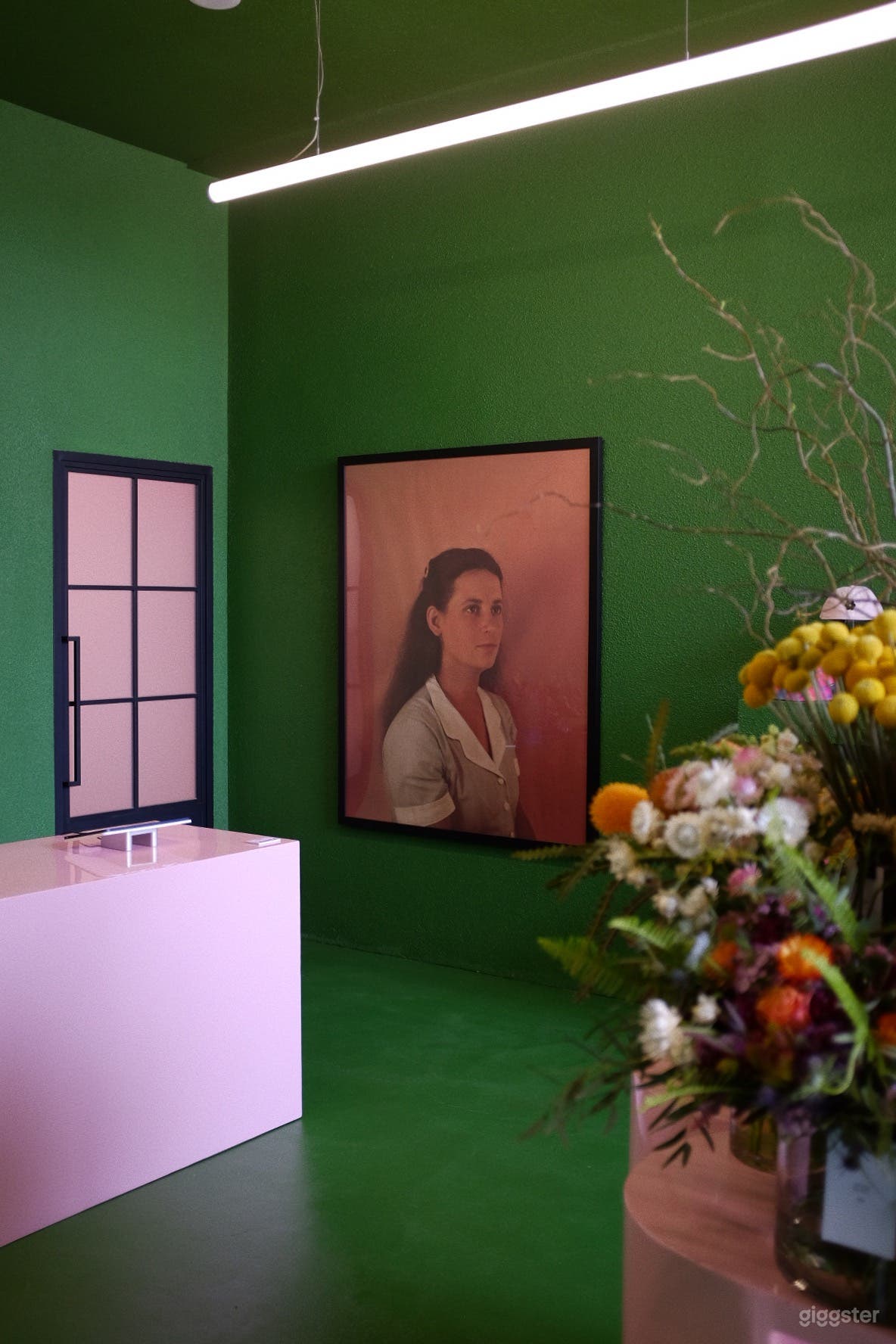 Stunning Floral and Art Studio Photo 3