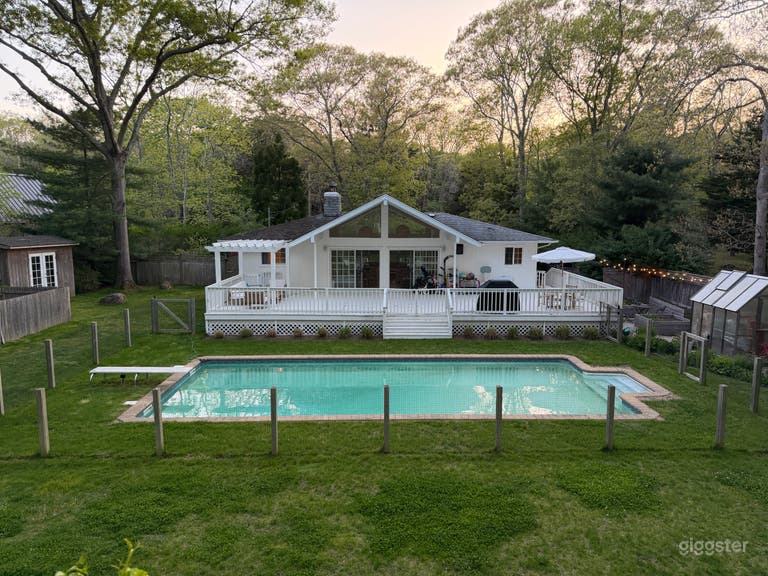  Charming White Sun Drenched House 