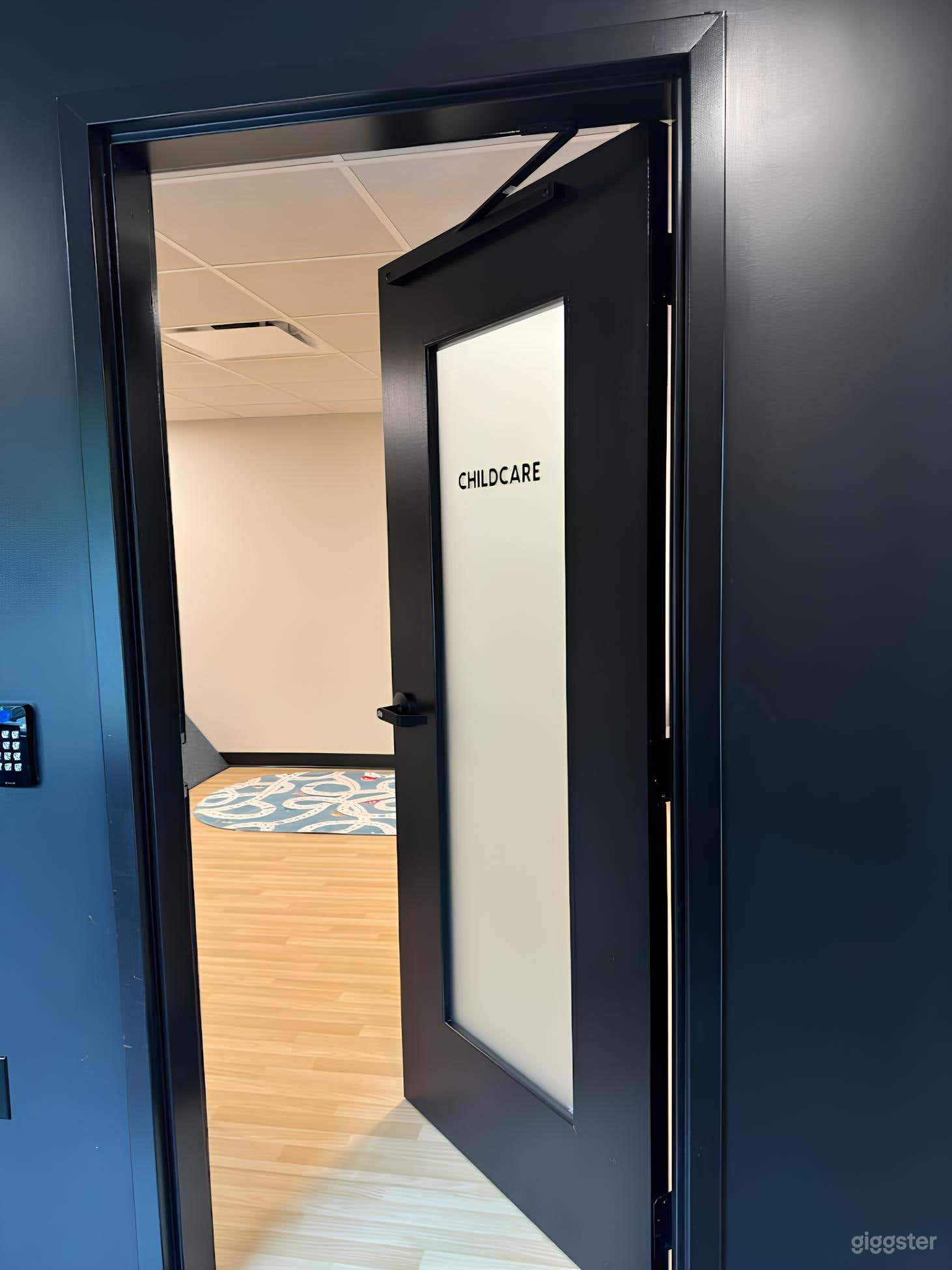 Versatile Fitness Room  Photo 4