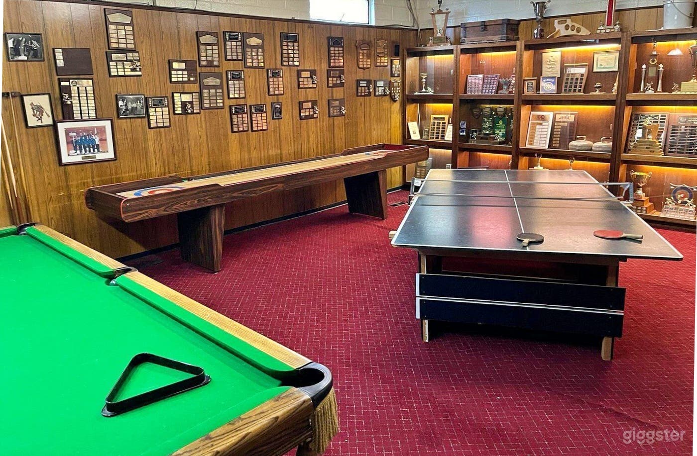 Classy Game Lounge Photo 3