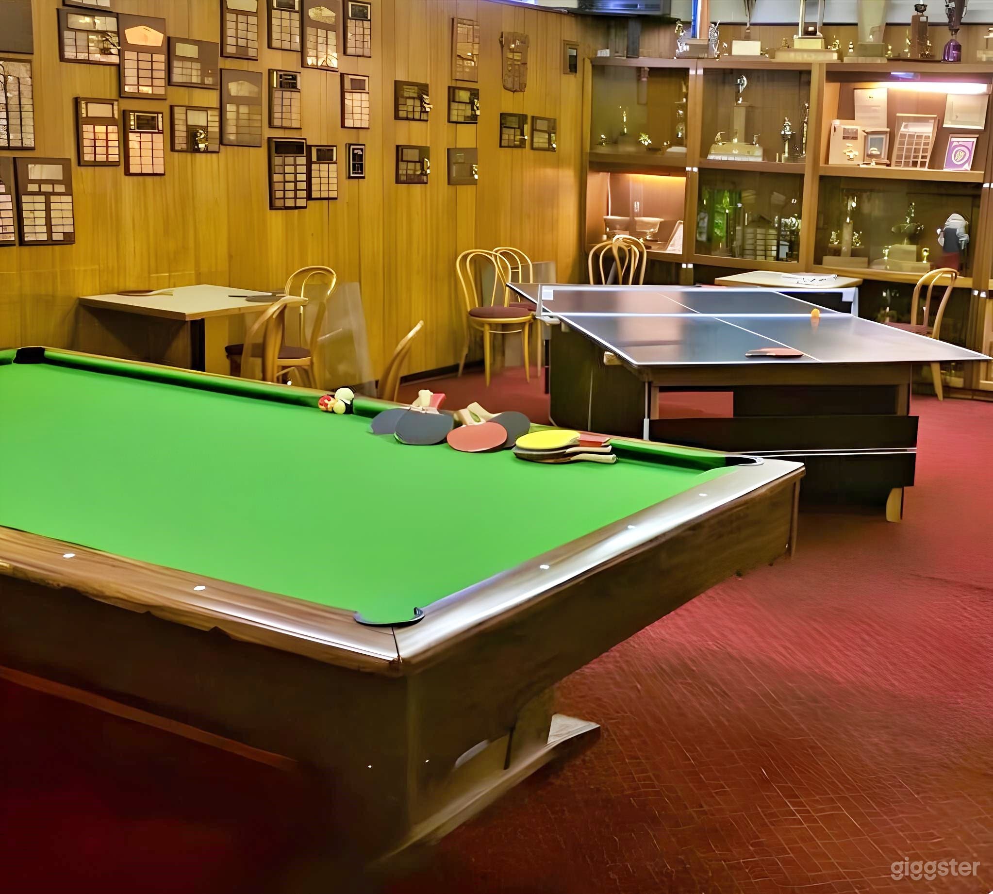 Classy Game Lounge Photo 4