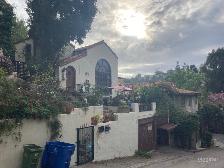  Century old House across from Hollywood Bowl 