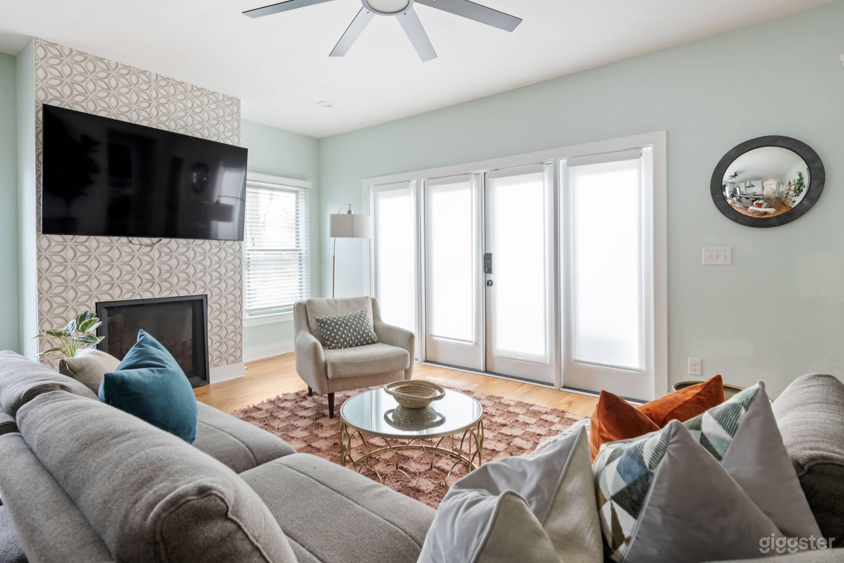 Chill Ville | East Atlanta Village's Raddest Pad! Photo 1