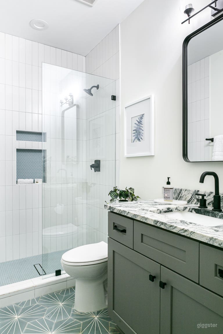  Chill Ville | East Atlanta Village's Raddest Pad! 