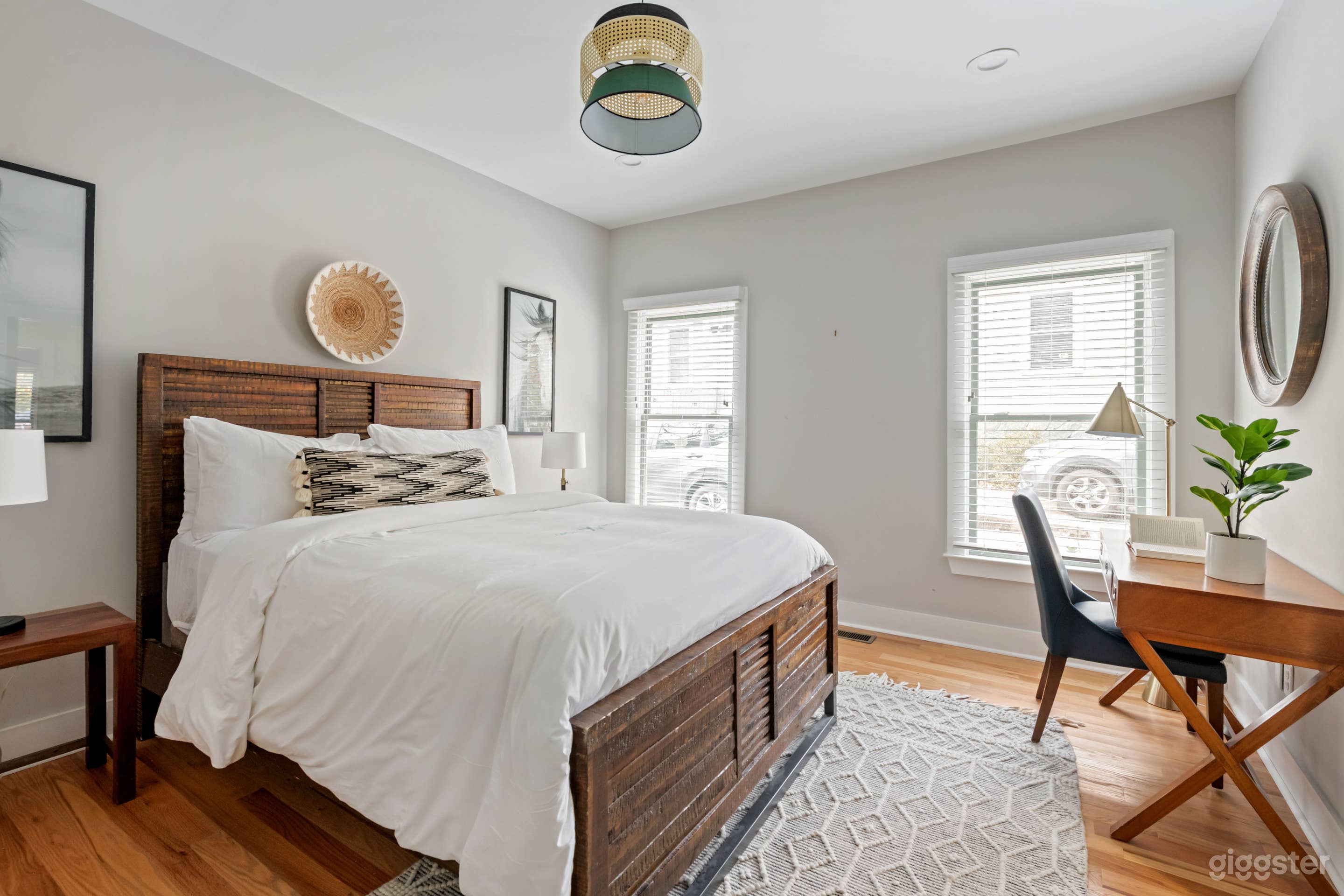 Chill Ville | East Atlanta Village's Raddest Pad! Photo 2