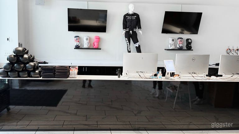  Industrial Boxing Gym + Strength Studio + Lockers + Showers 