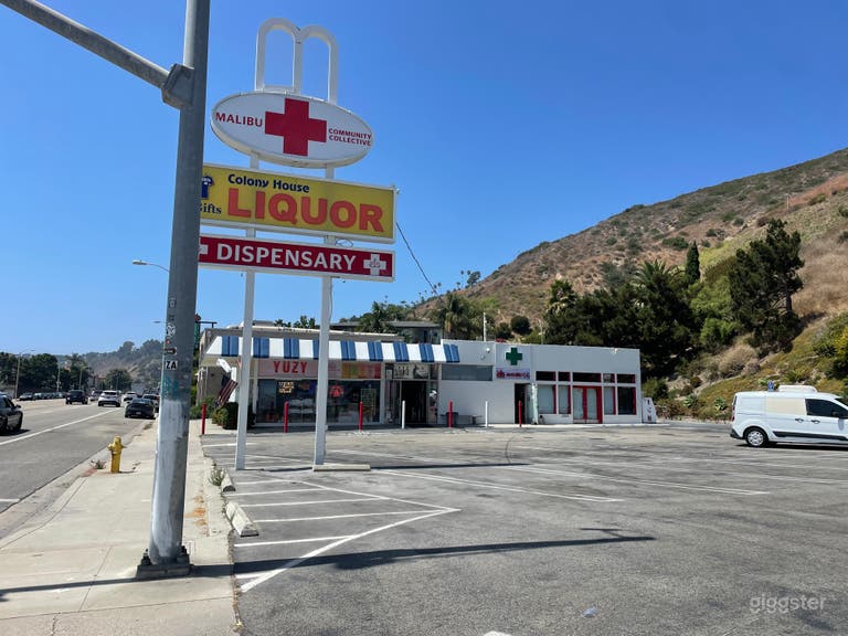  Malibu Liquor Store 
