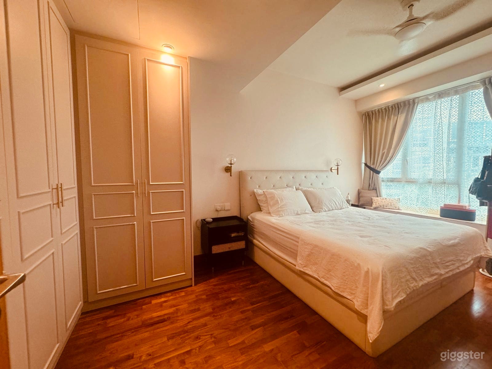 5 storey cluster house with rooftop terrace Photo 4