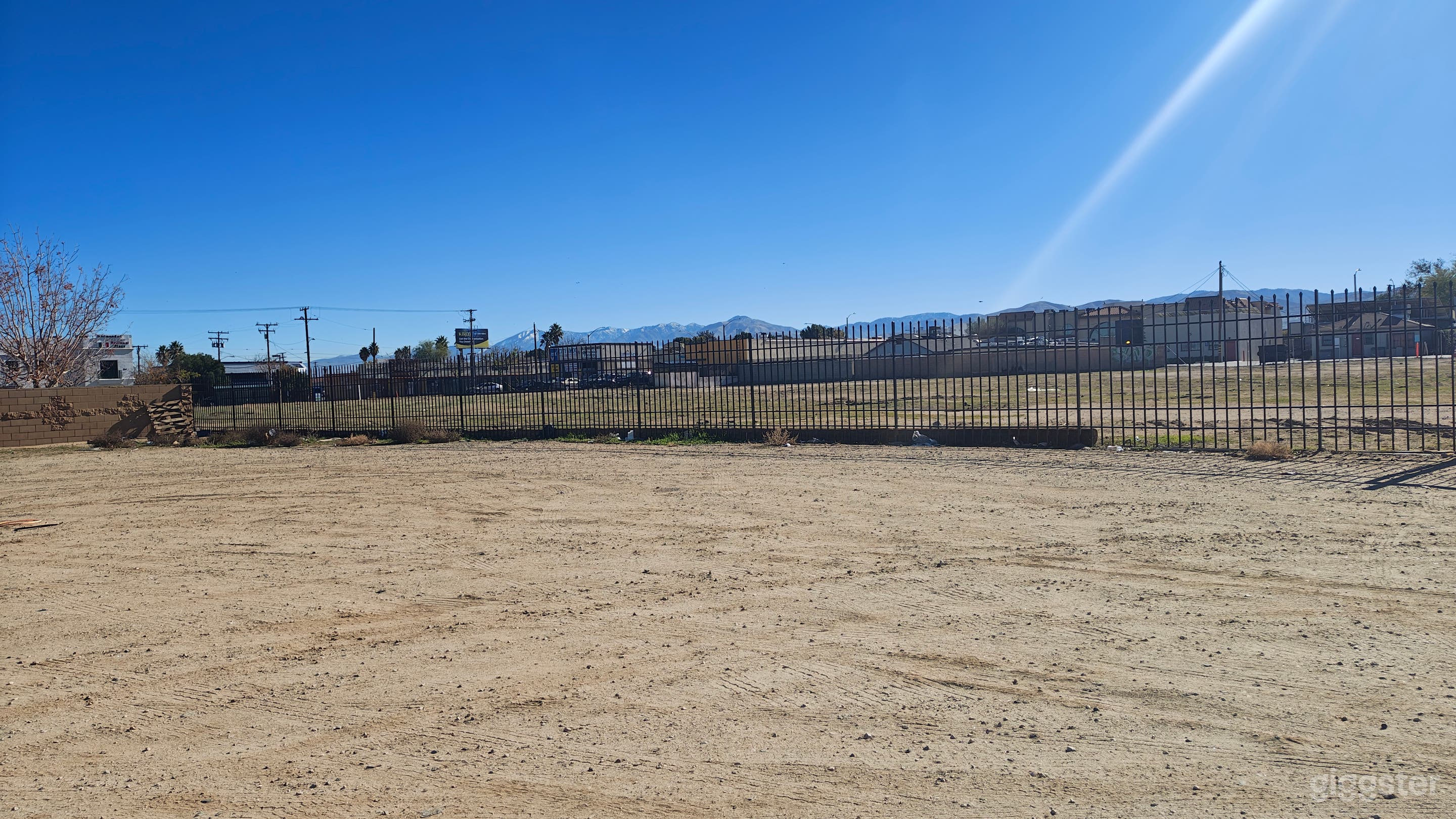 Open Space w/Natural Light Photo 1