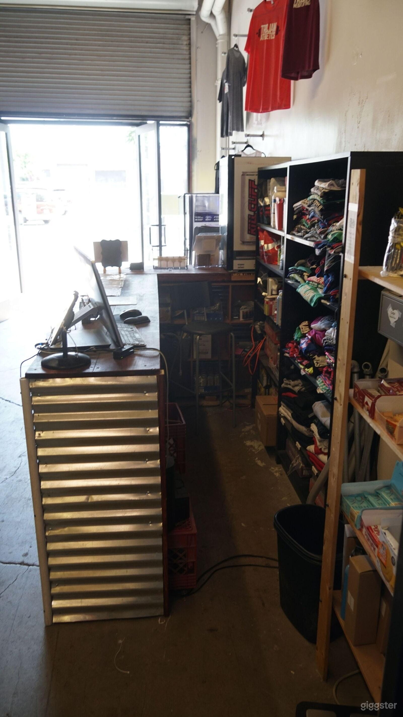 7000 sq Training gym in the Art District in LA fully stocked Photo 2