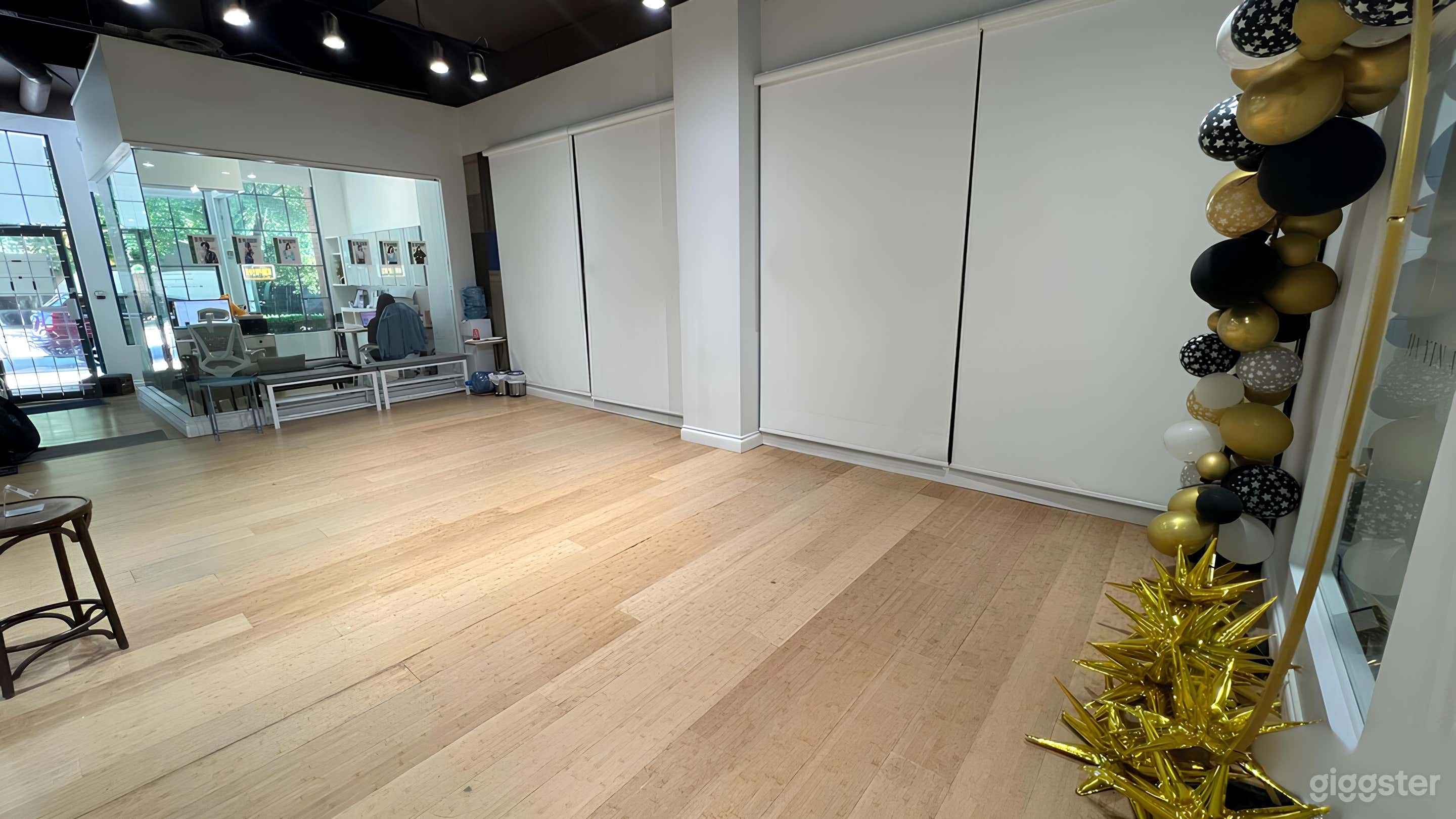 Dunbar Dancing &amp; Singing Studio Photo 3