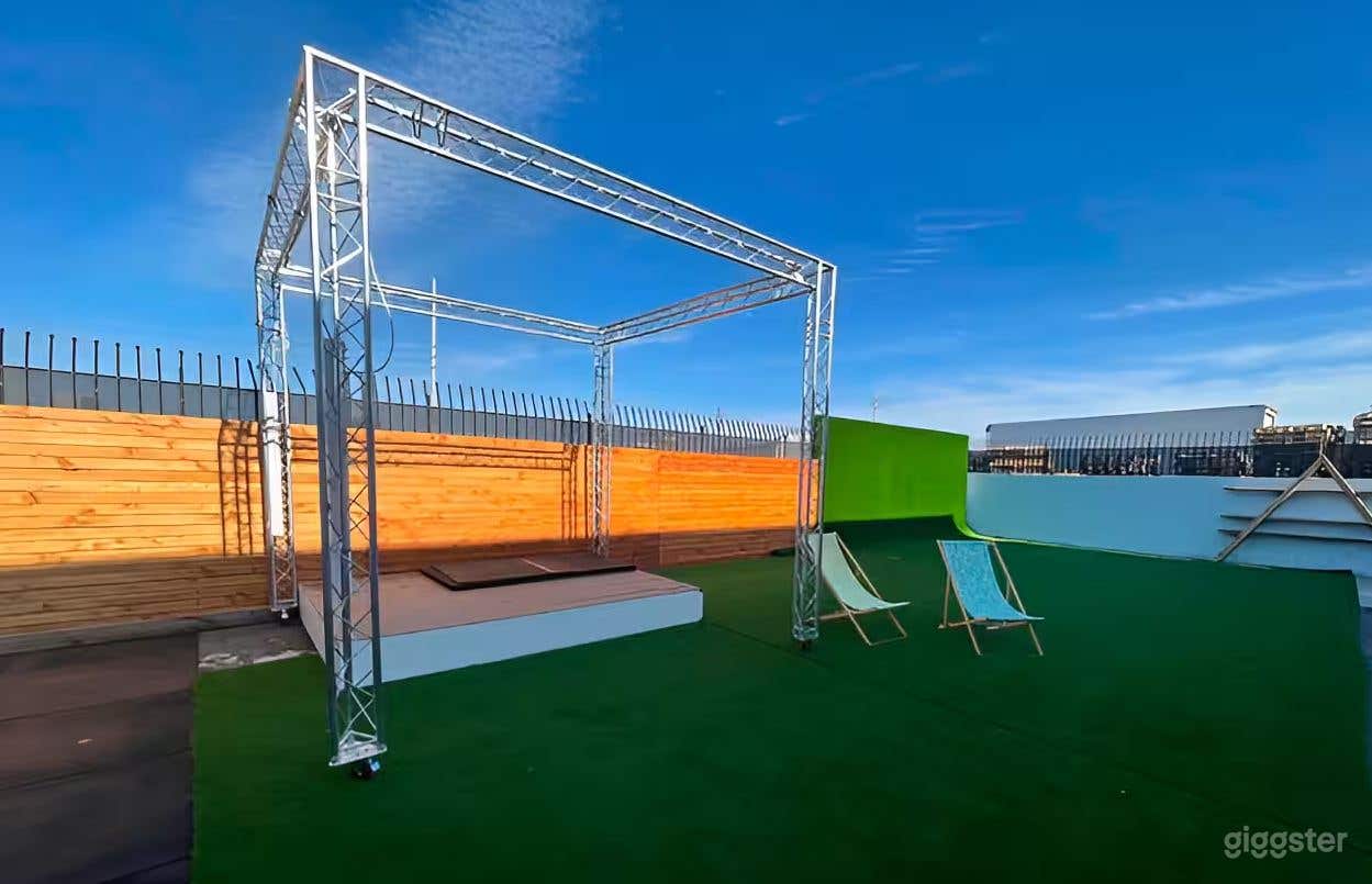 The Yard - Grass Cyclorama Photo 1