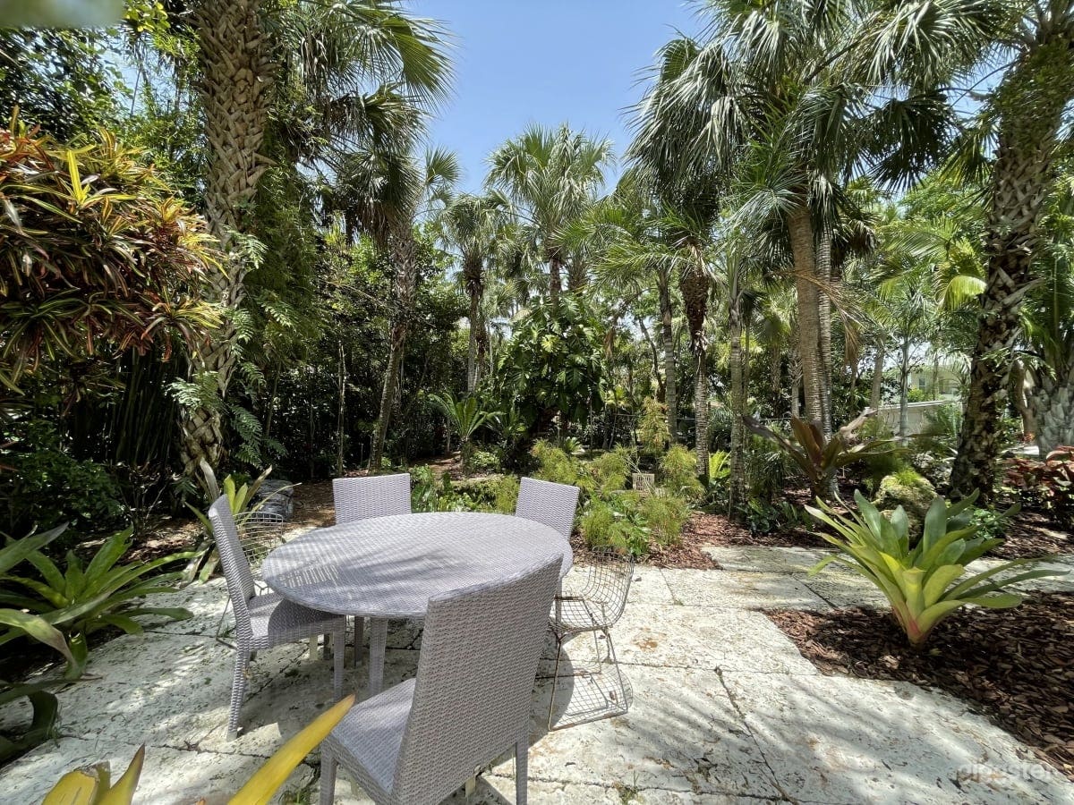 Tropical Lushly Landscaped Backyard w/Falls Miami Photo 4