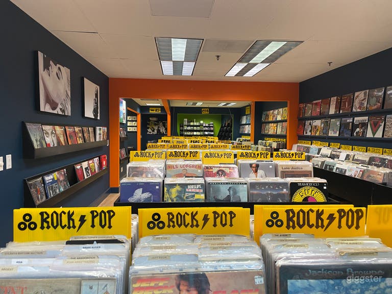  RADIO-ACTIVE RECORDS 