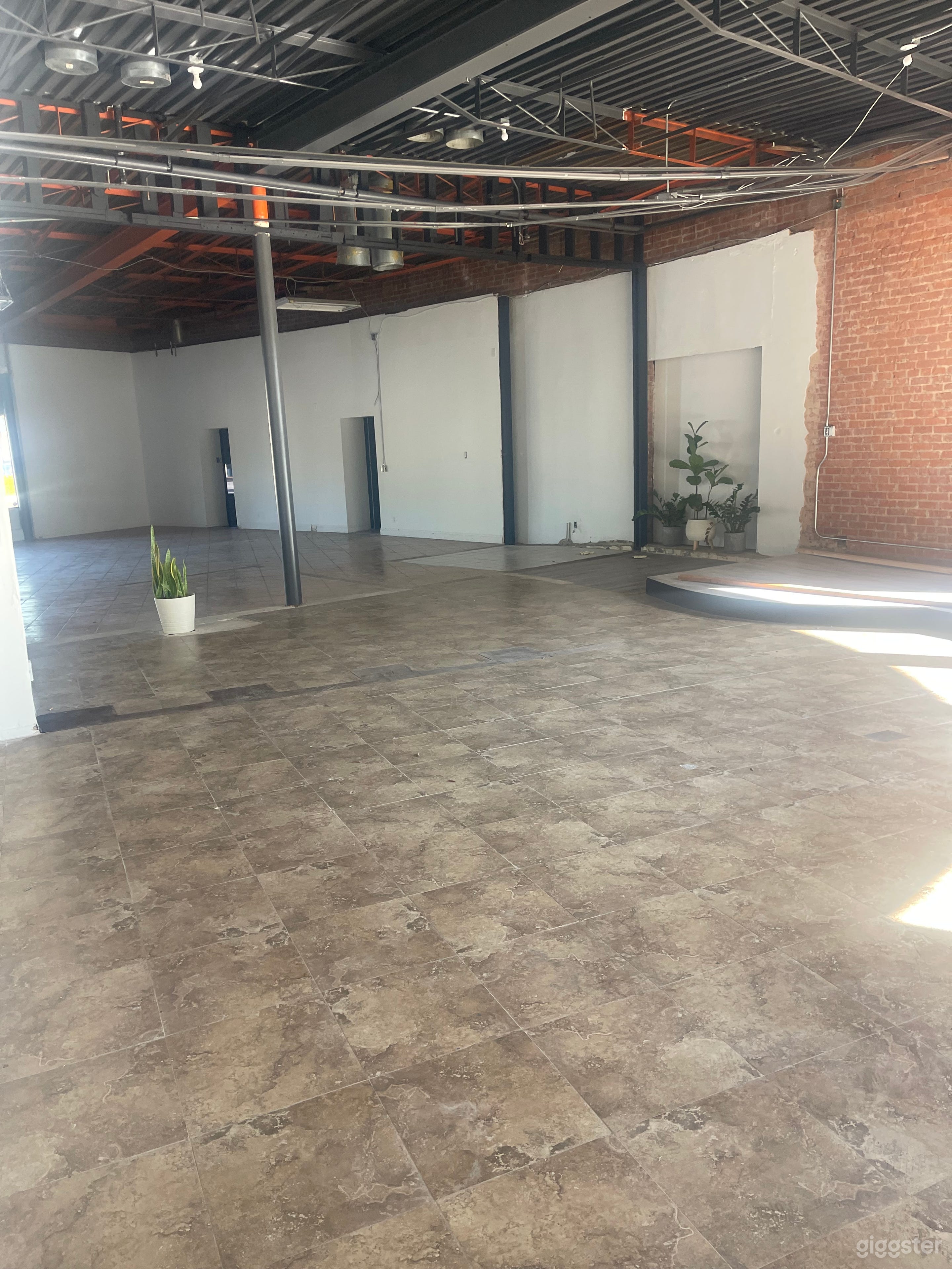 Urban Modern Event Space Photo 4