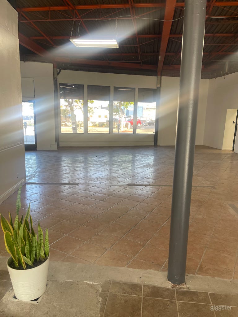  Urban Modern Event Space 