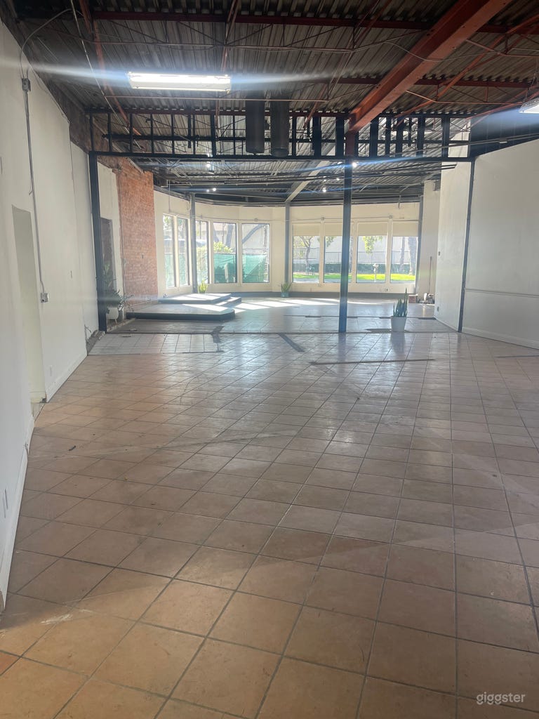  Urban Modern Event Space 