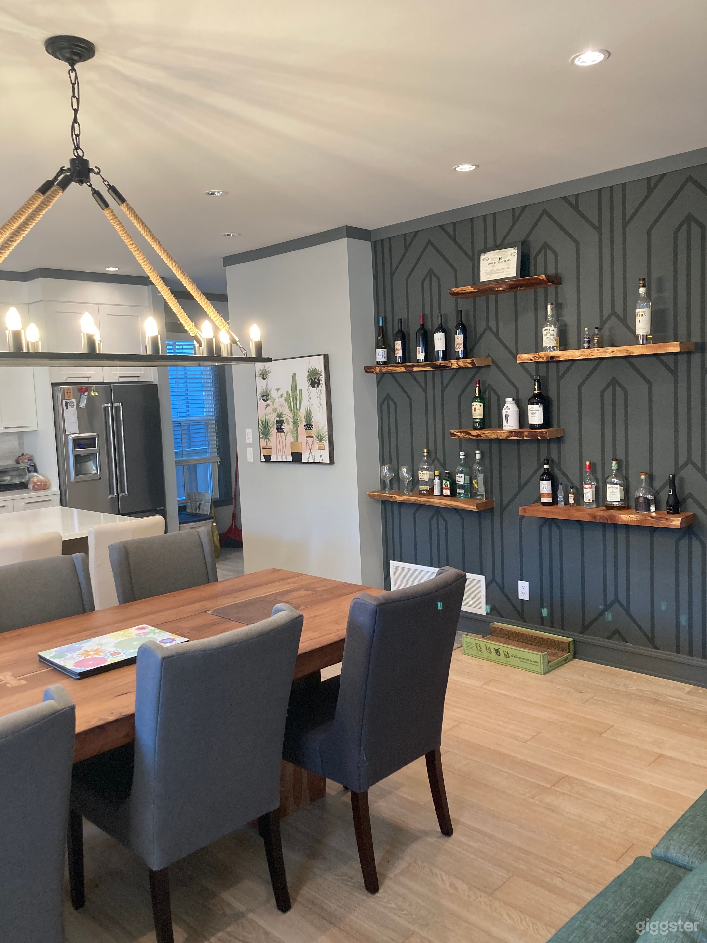 Kitchen bar wall main floor 