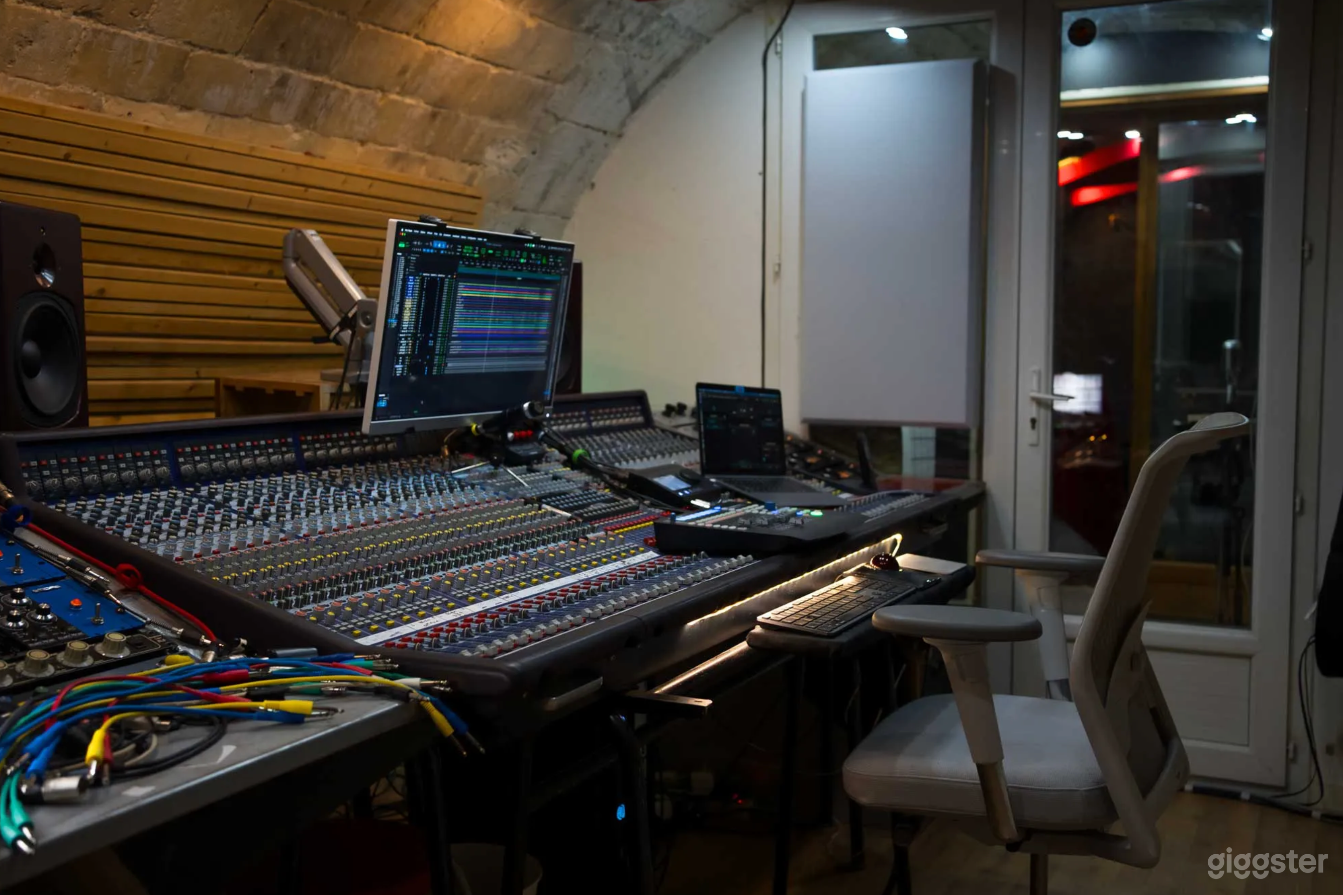 Photo de Studio d’enregistrement et tournage atypique 4