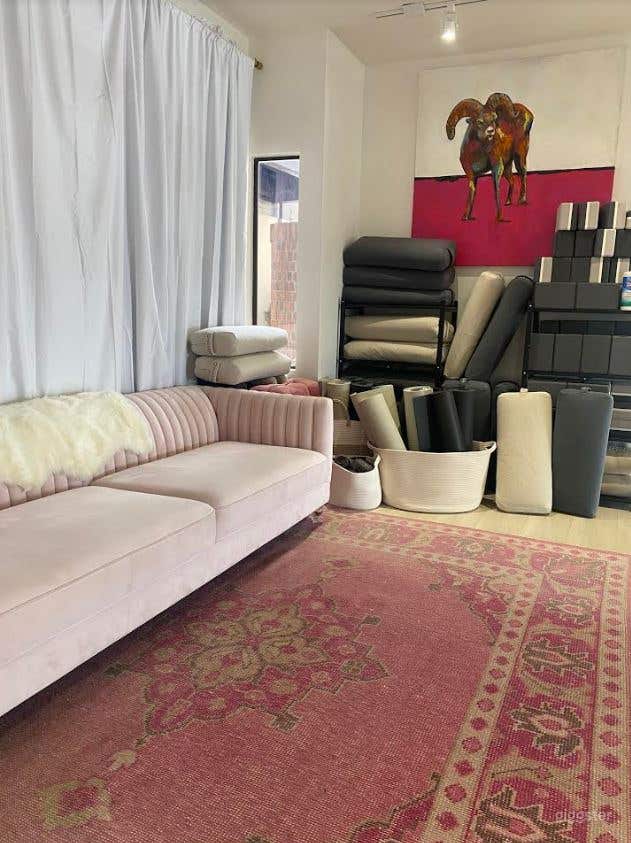  Beautiful High Ceiling Yoga Studio  