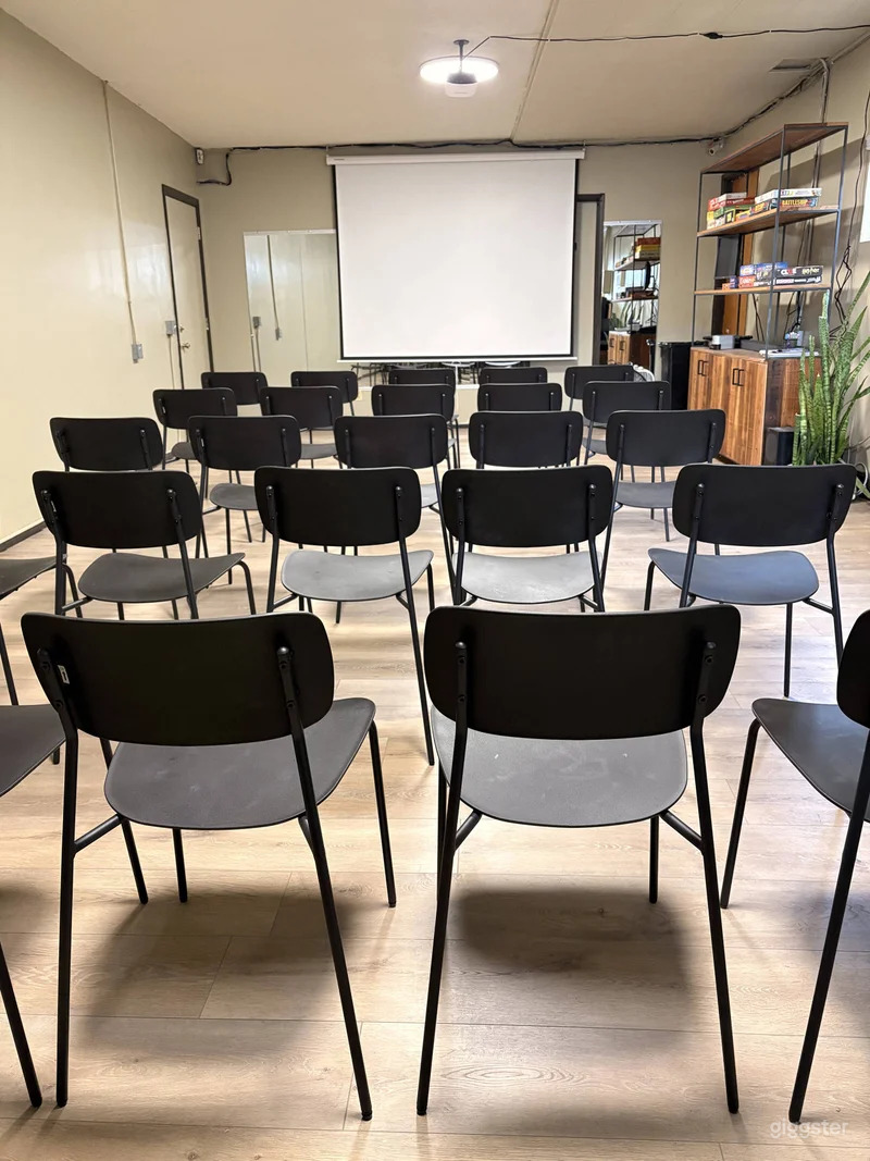 Cafe & community center in Eagle Rock Photo 3