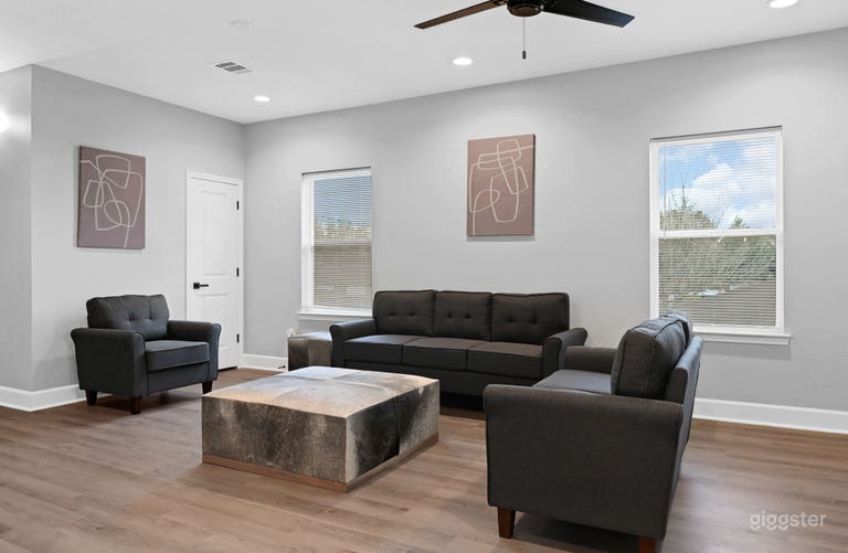  Versatile 6BR Filming House | Open Layout for TV, Movies & V 