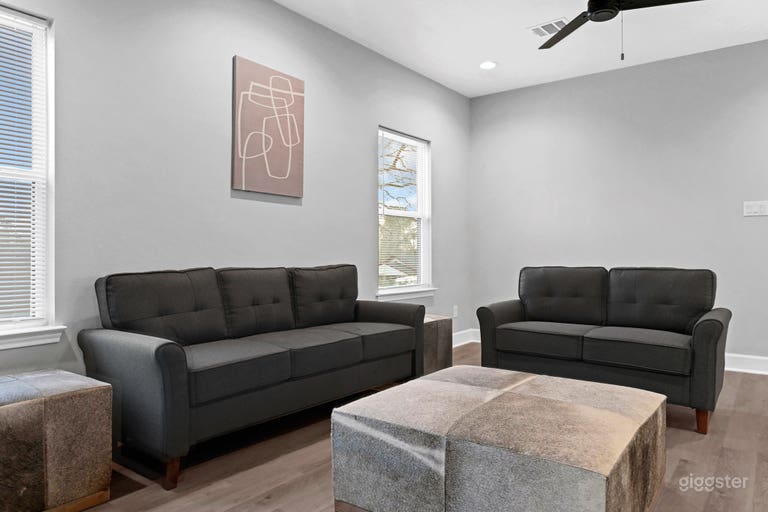  Versatile 6BR Filming House | Open Layout for TV, Movies & V 