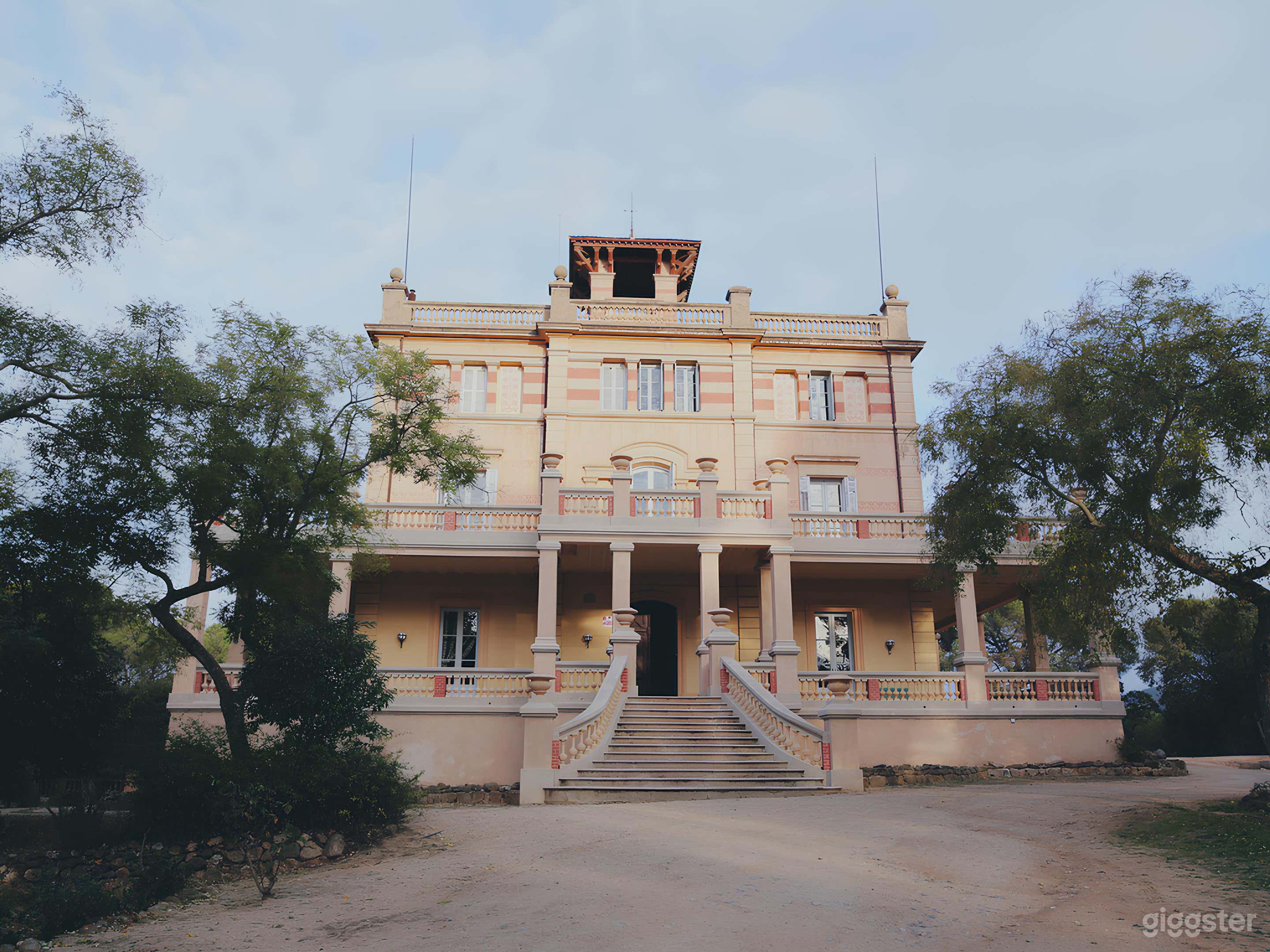 Finca Histórica Modernista en la Costa Brava Foto 2