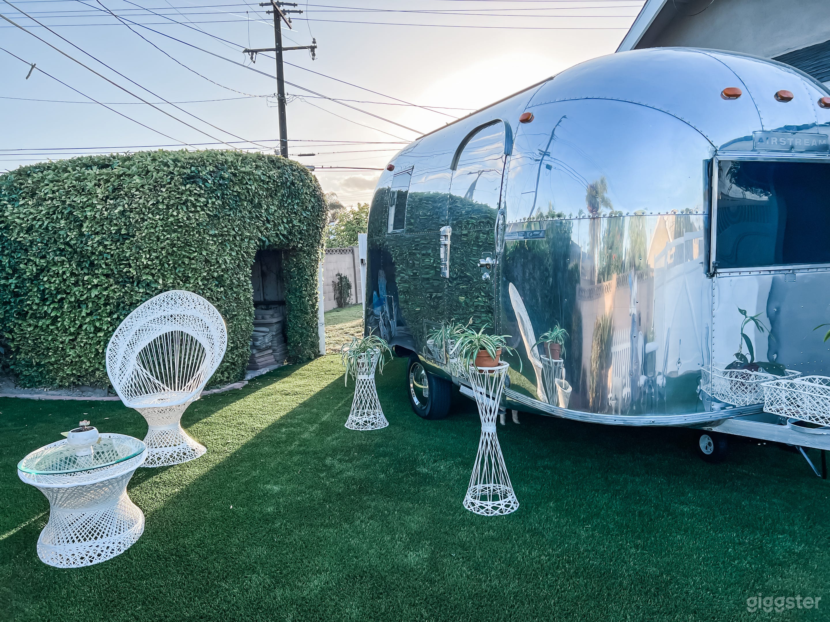 Airstream and Side Yard - Perfect for Photoshoots or Small Events Photo 1