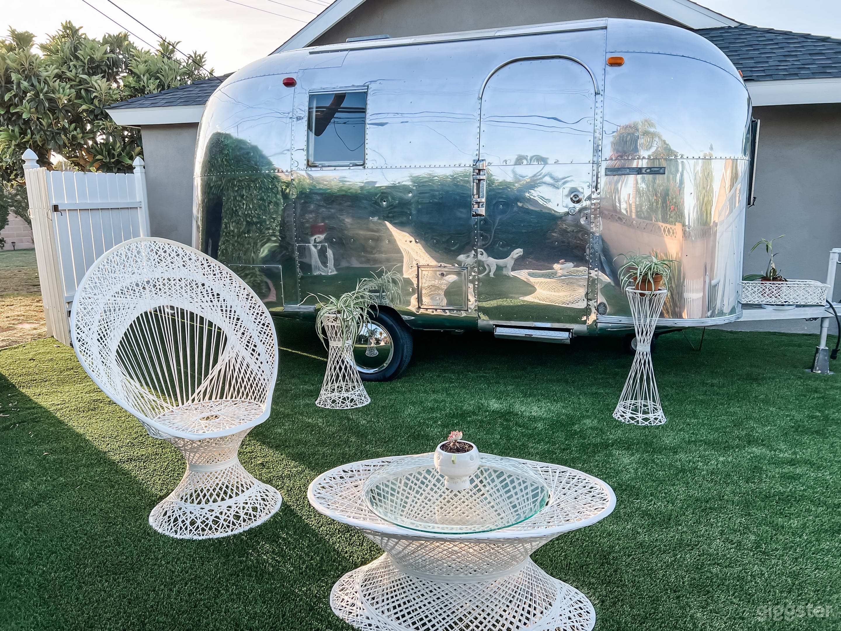 Airstream and Side Yard - Perfect for Photoshoots or Small Events Photo 2