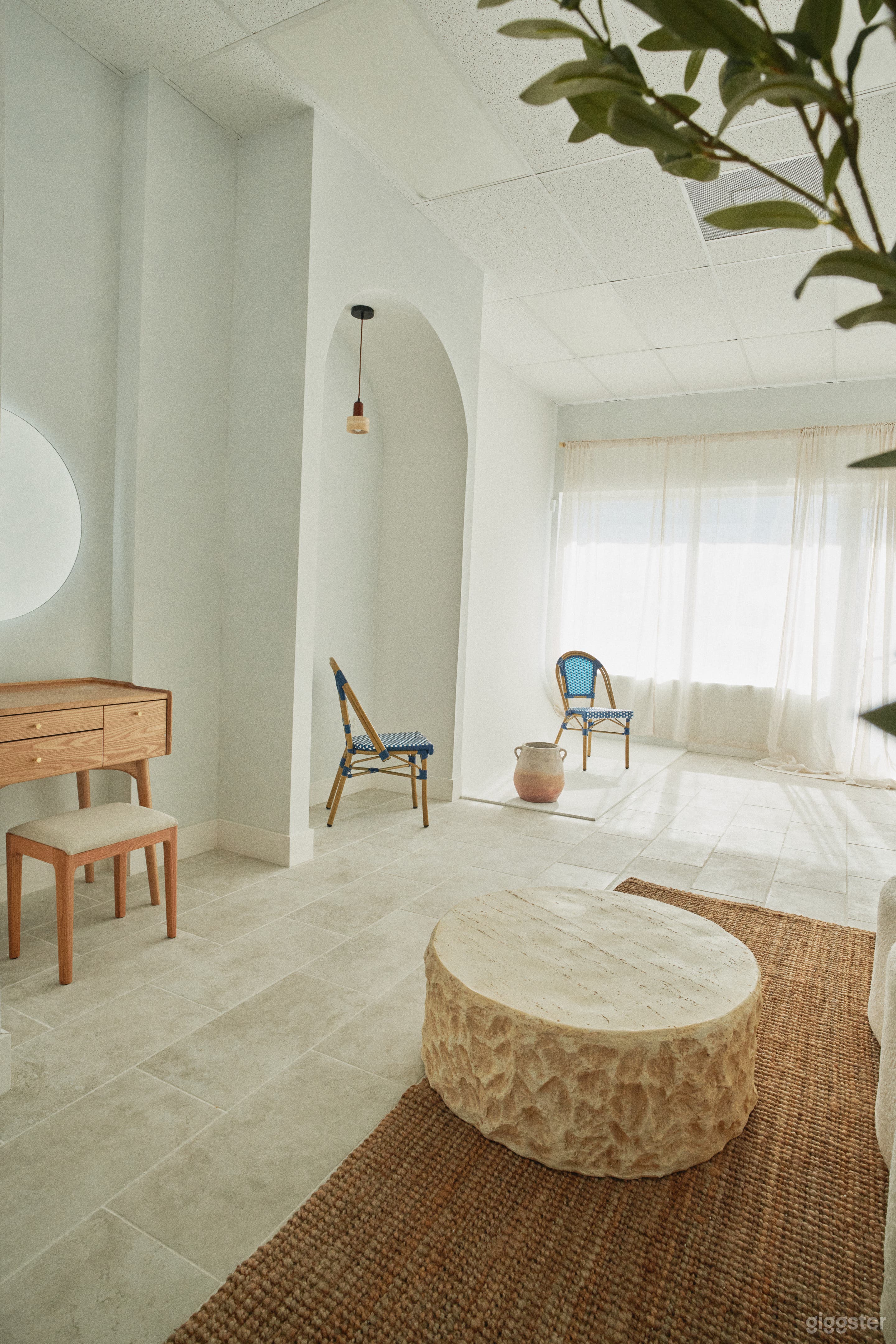 Two Mediterranean-Inspired Studios with Distinctive Looks Photo 3