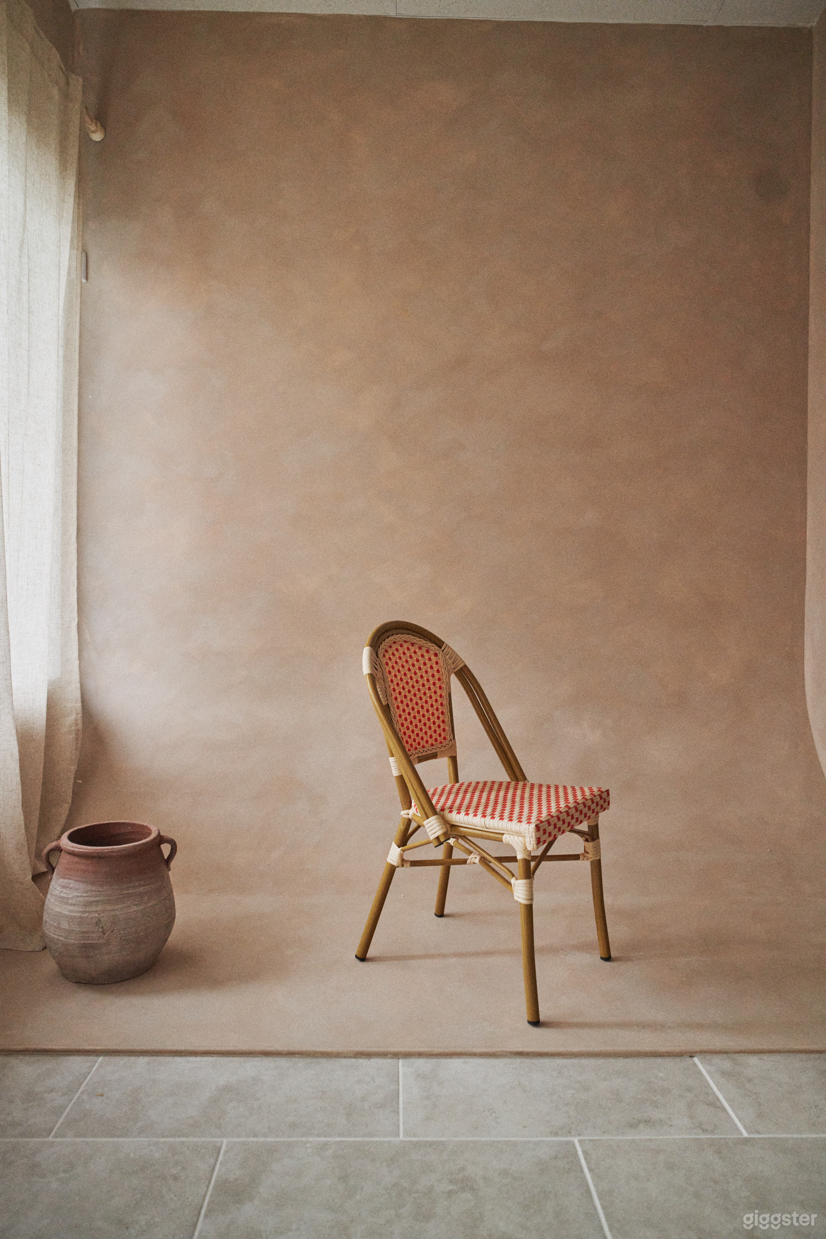 Two Mediterranean-Inspired Studios with Distinctive Looks Photo 2