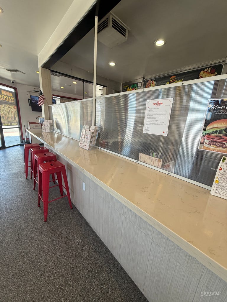  The Fry House & Burgers – Cinematic Retro Burger Diner 