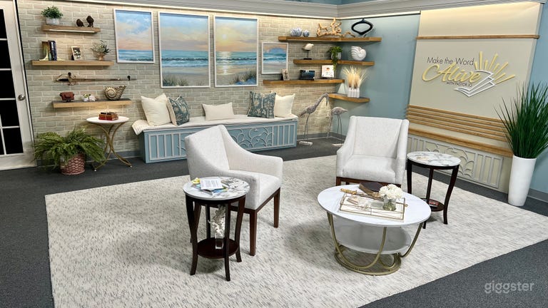  Vibrant Production Studio in Virginia Beach 