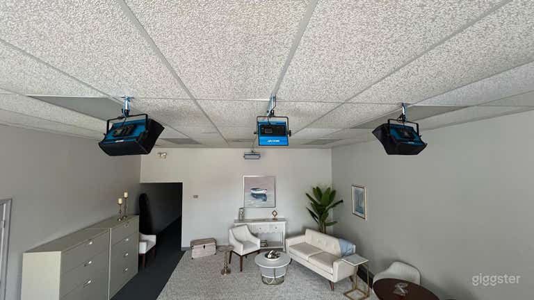  Vibrant Production Studio in Virginia Beach 