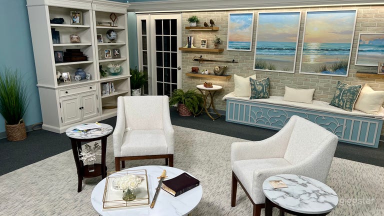  Vibrant Production Studio in Virginia Beach 