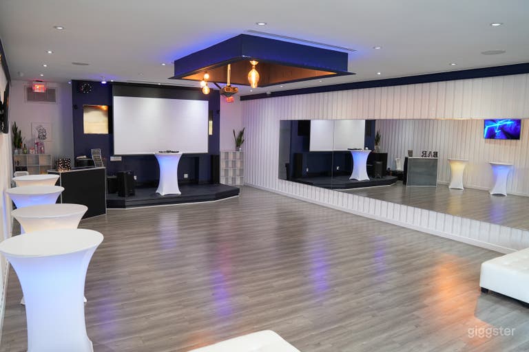  Elegant Event Studio 