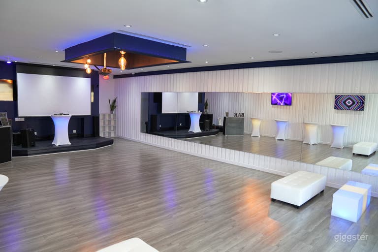  Elegant Event Studio 