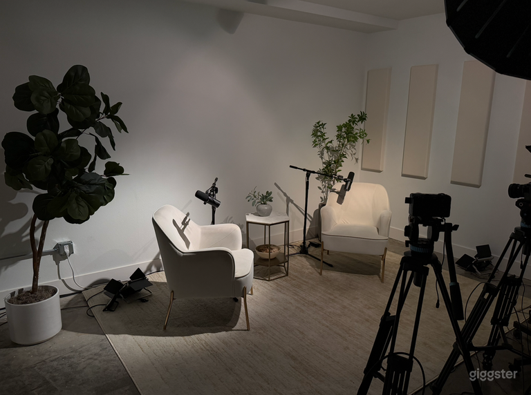  Santa Monica Podcast Studio 