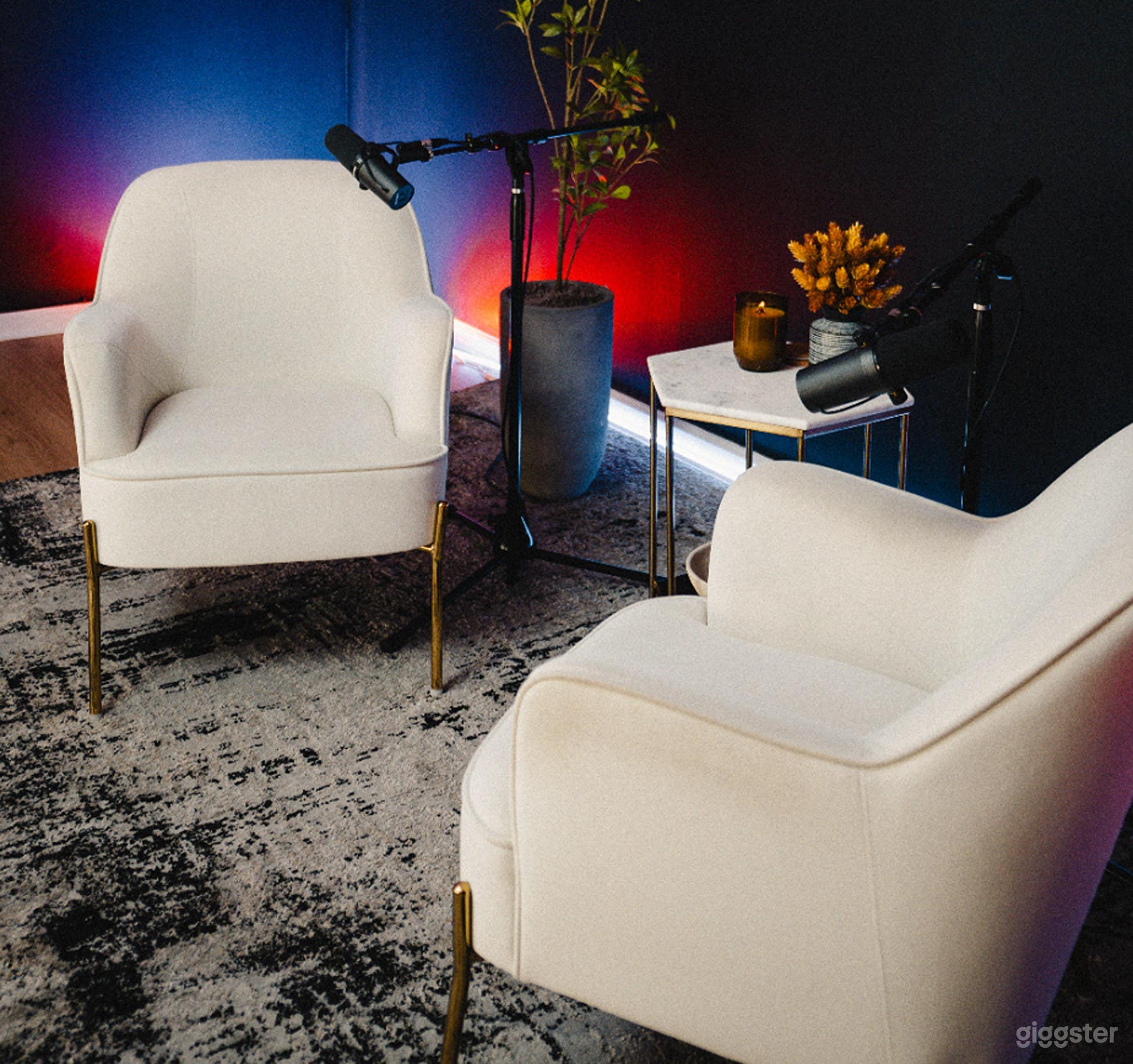 Santa Monica Podcast Studio (set A) Photo 1