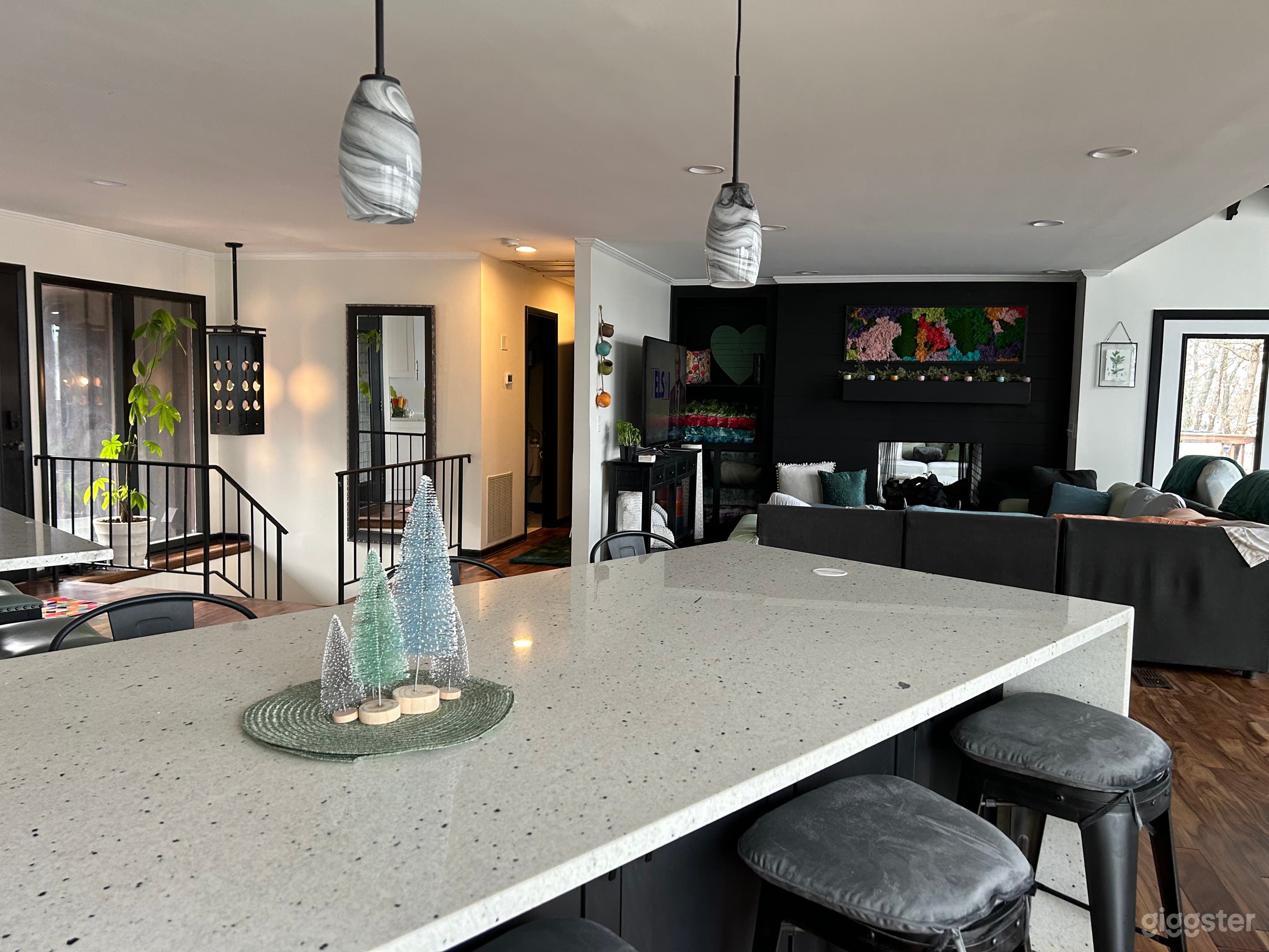 Serene lake house 180 expansive in your face view Photo 1