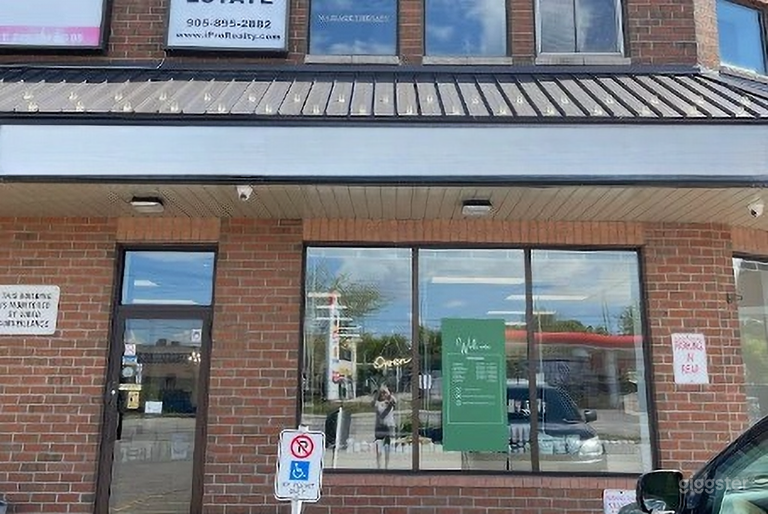  Fully-functional Pharmacy Store for Productions 