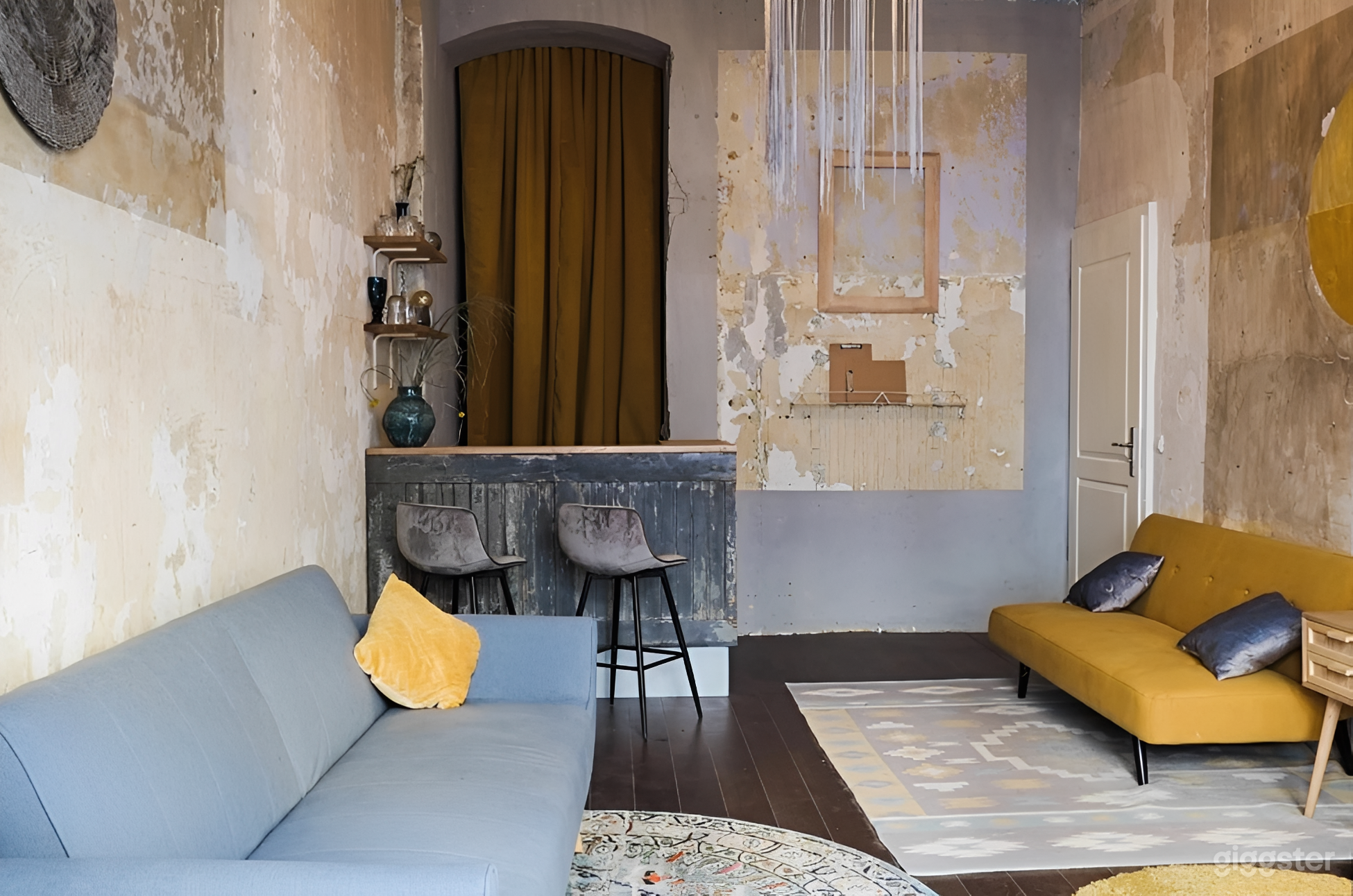 Rustikales, europäisch inspiriertes Studio mit einzigartigem Interieur Foto 1