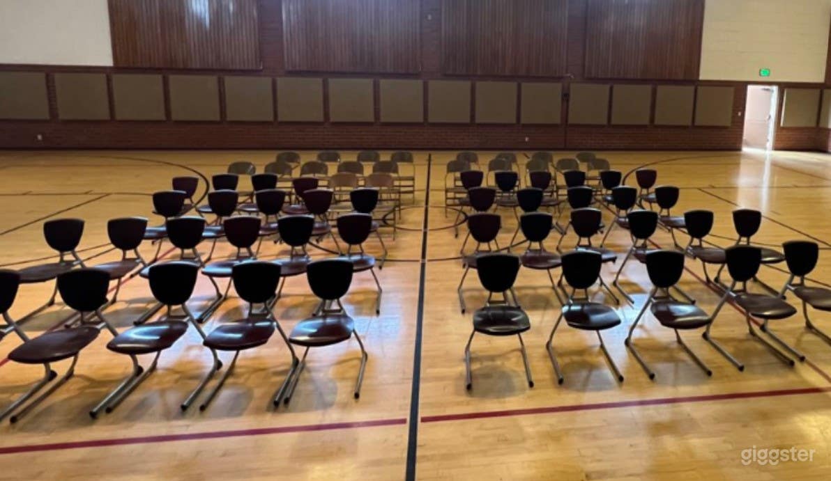 Indoor Regular Basketball Court Photo 3