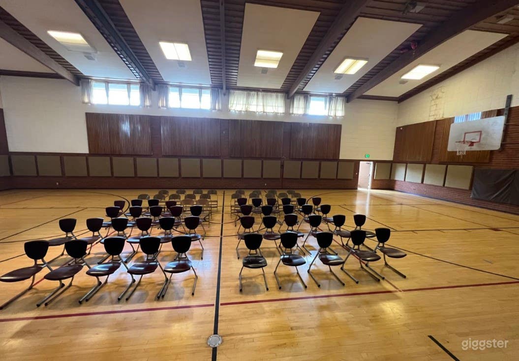 Indoor Regular Basketball Court Photo 4