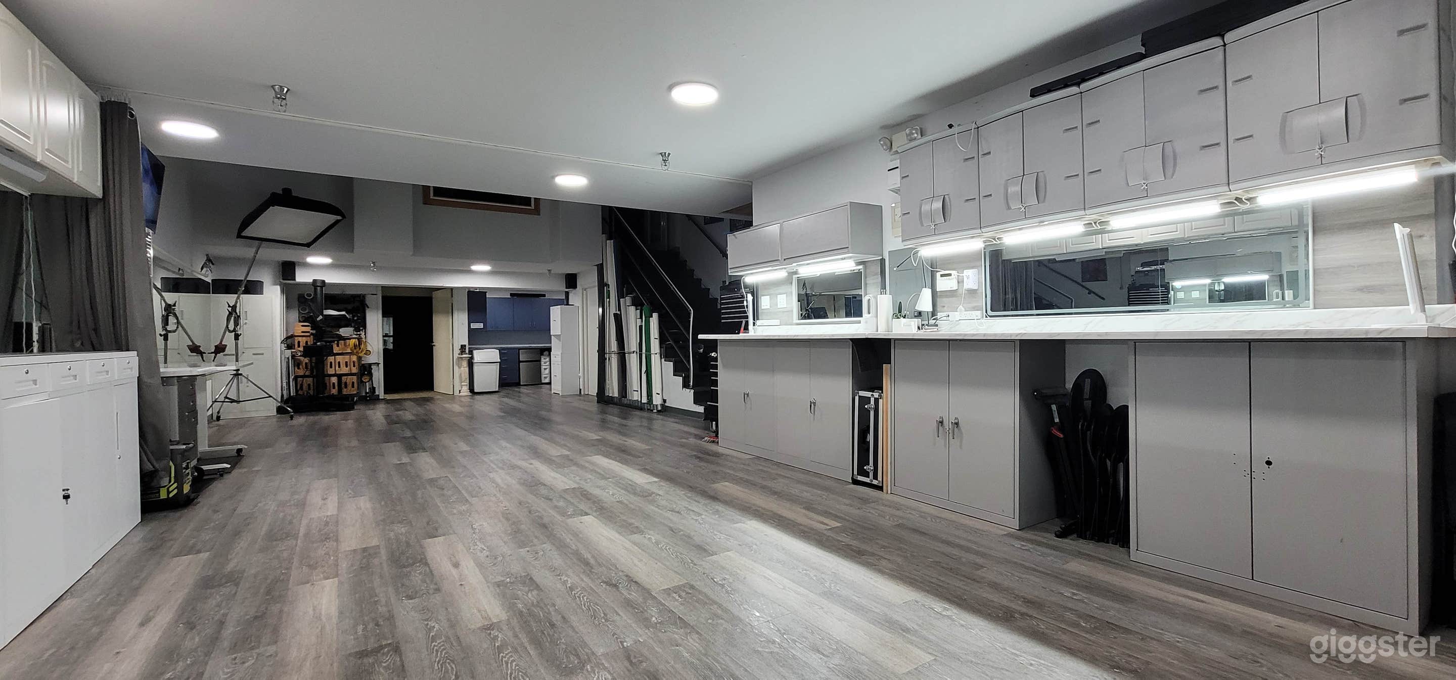 Video / Photography Studio. Modern and Professional 1500SF Photo 4