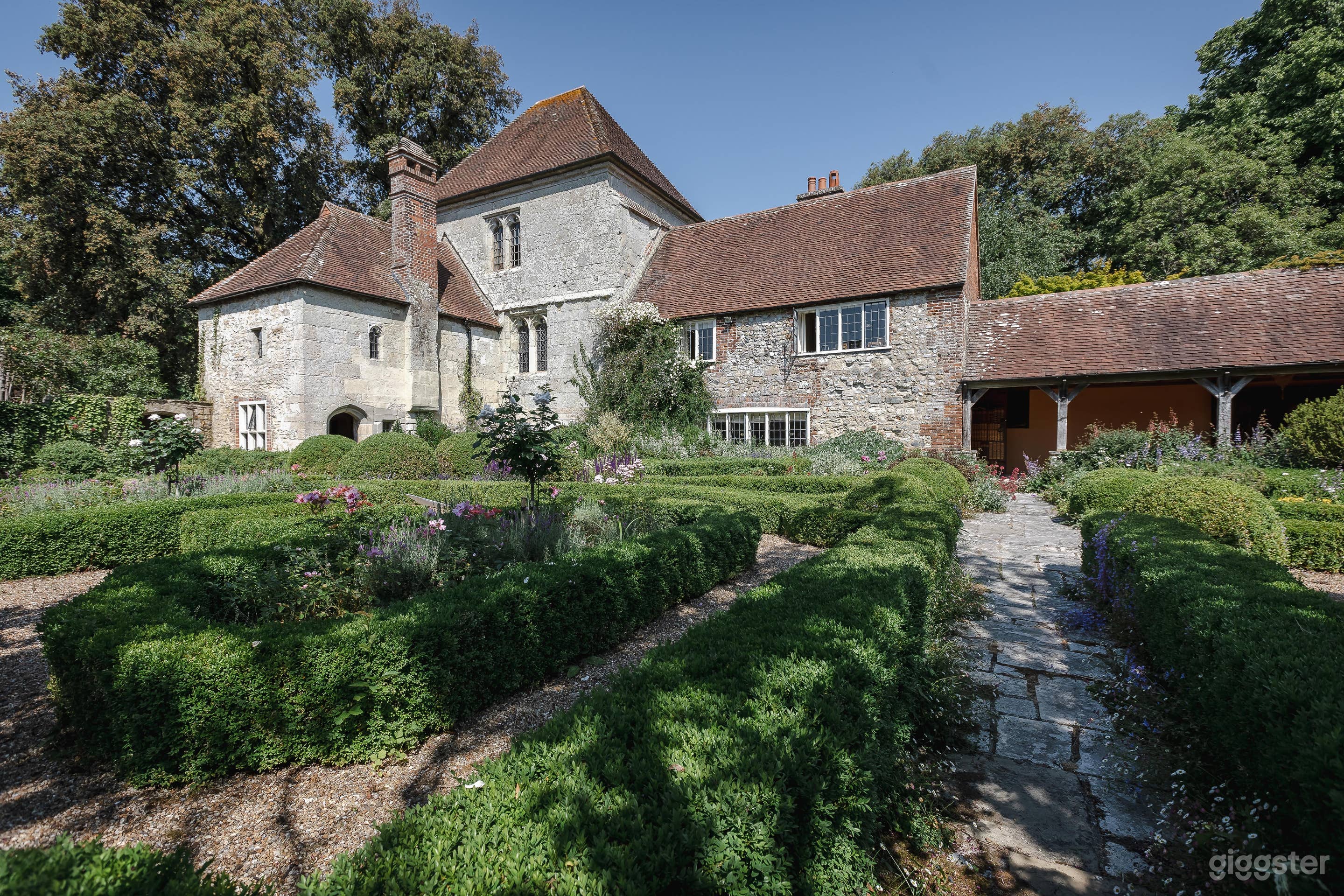 15th Century Manor House Photo 1