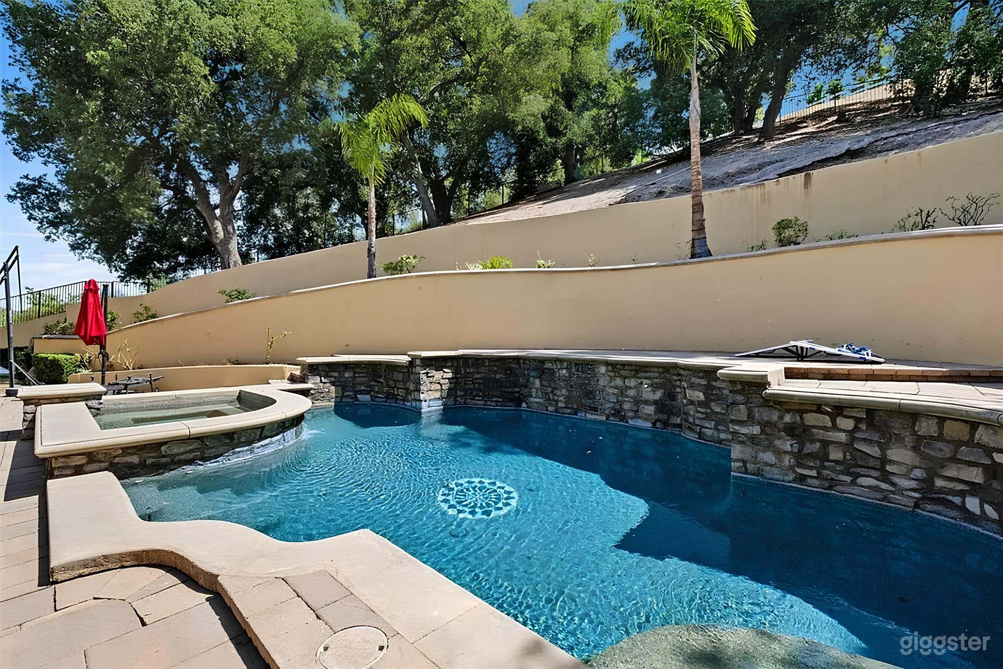 Serene Hillside Infinity Pool Photo 2