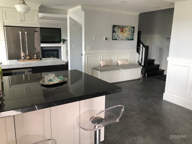  Bright Heritage House ~ Modern Reality 