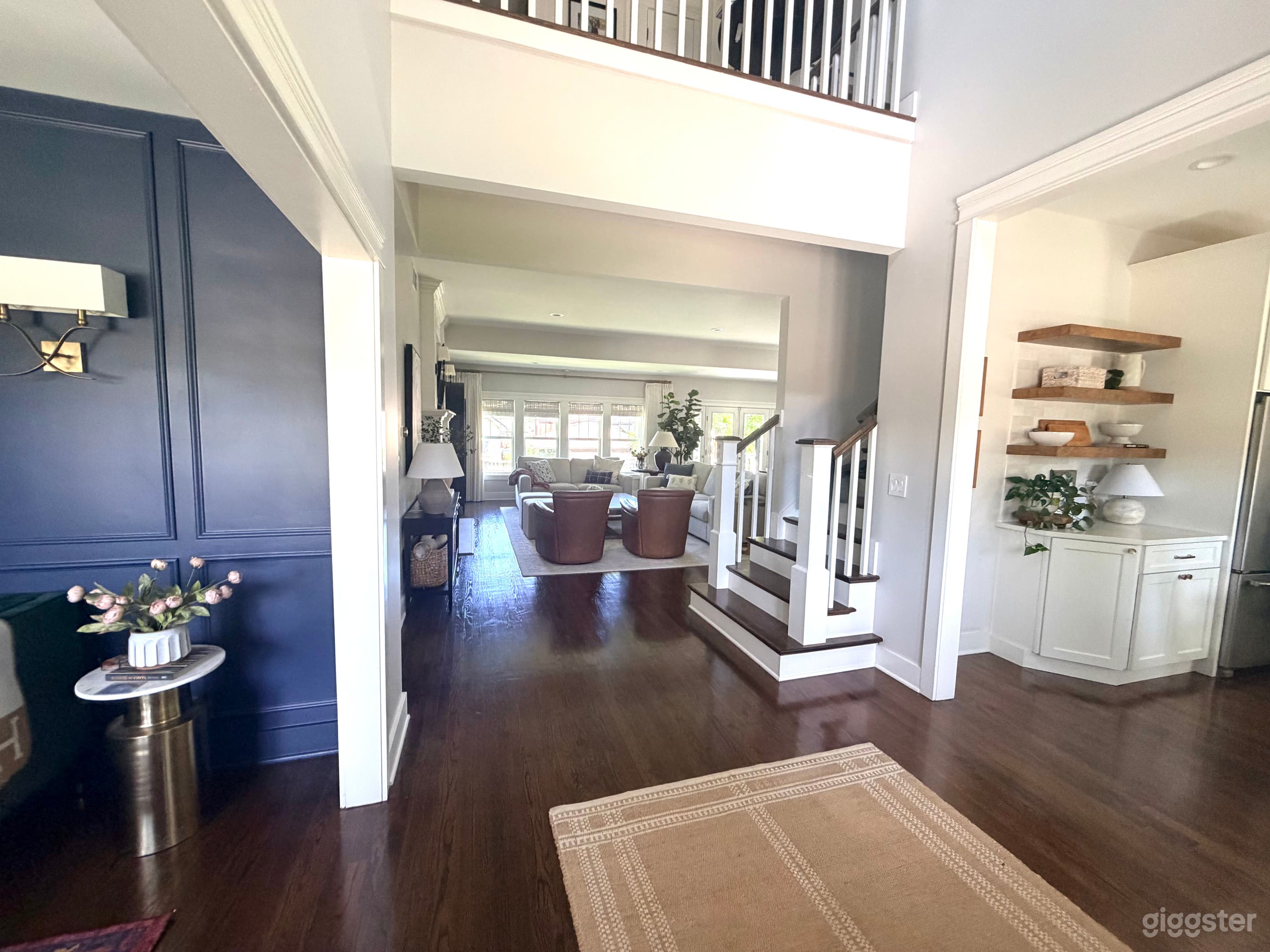 Beautifully updated suburban home Photo 2